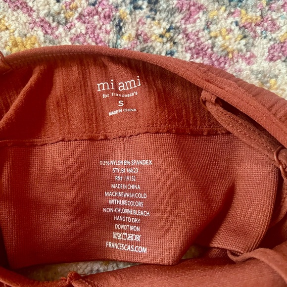 💐💐Francesca’s Rust Ribbed Crop Top/Bralette🧡 - Picture 4 of 4